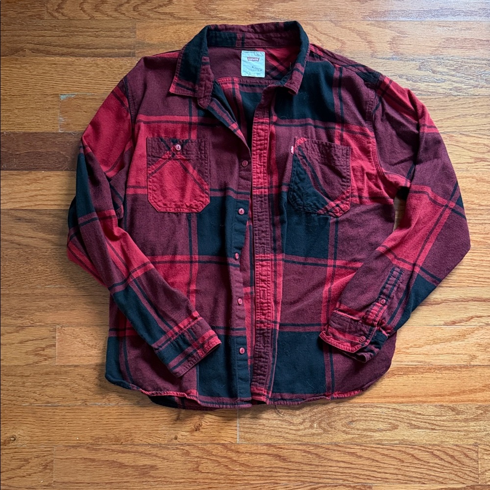 Levi's Men's Red and Black Plaid Shirt